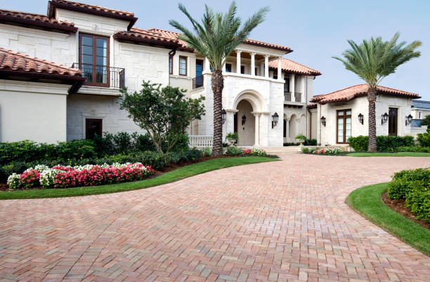 Best Local Driveway Pavers  in Richmond, IL