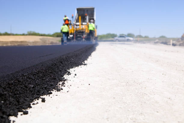 Best Driveway Paving Contractor  in Richmond, IL